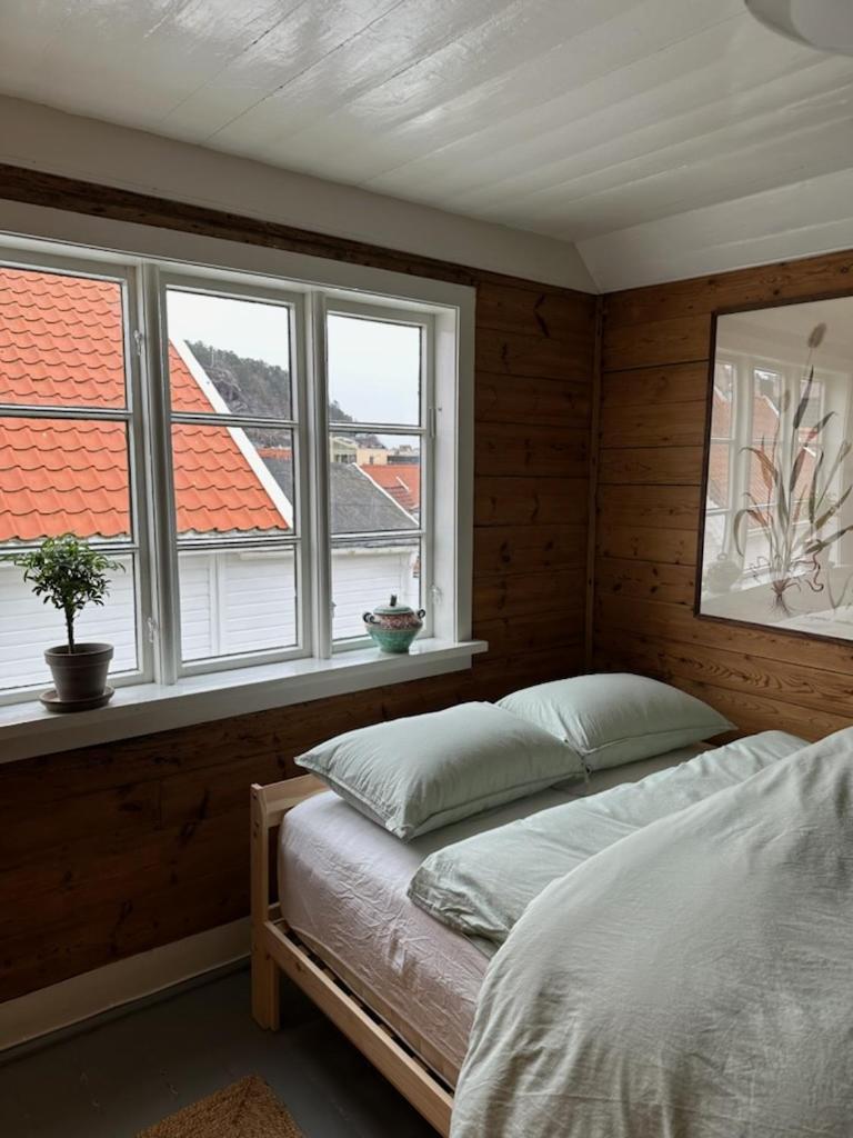 Elins Gjestehus Egersund Buitenkant foto